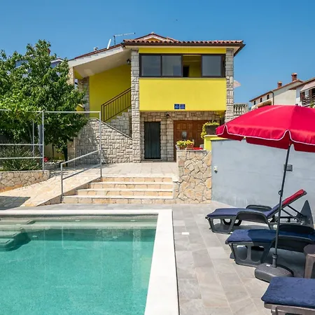 Holiday home Sunce *